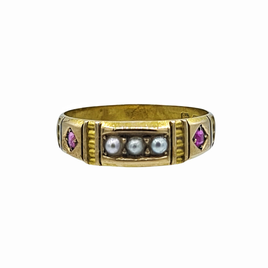 image Beads, silk and gemstones