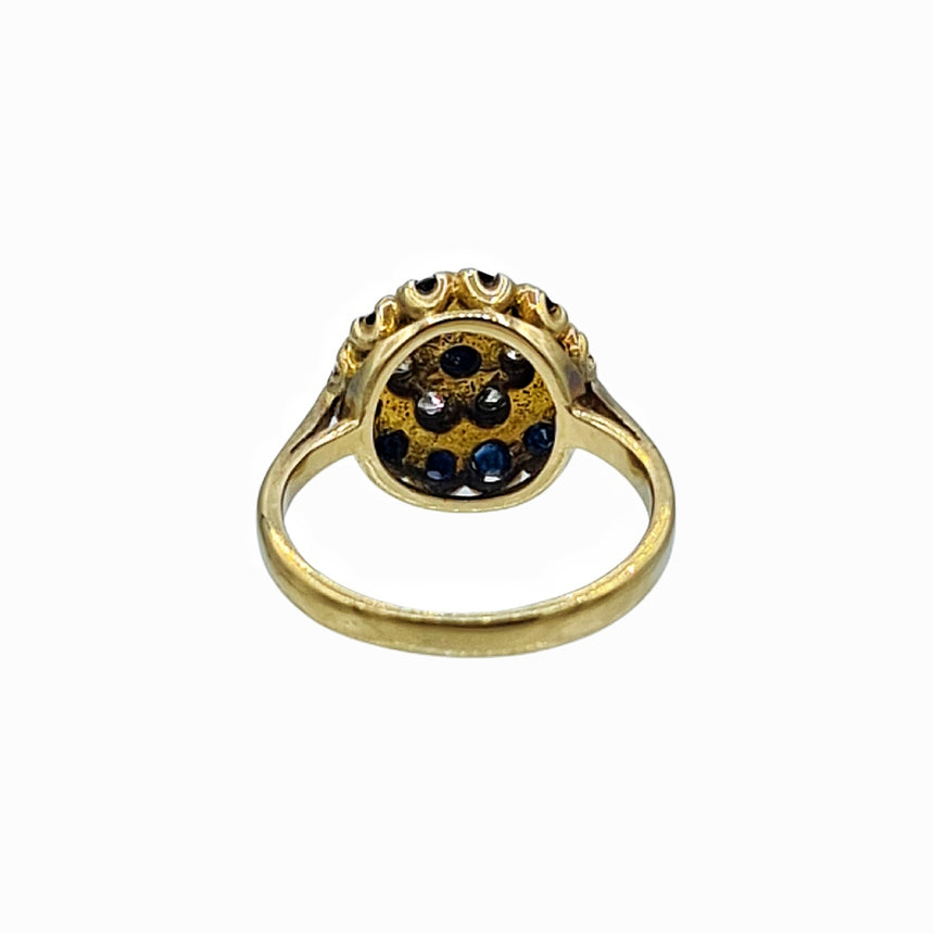 image Beads, silk and gemstones