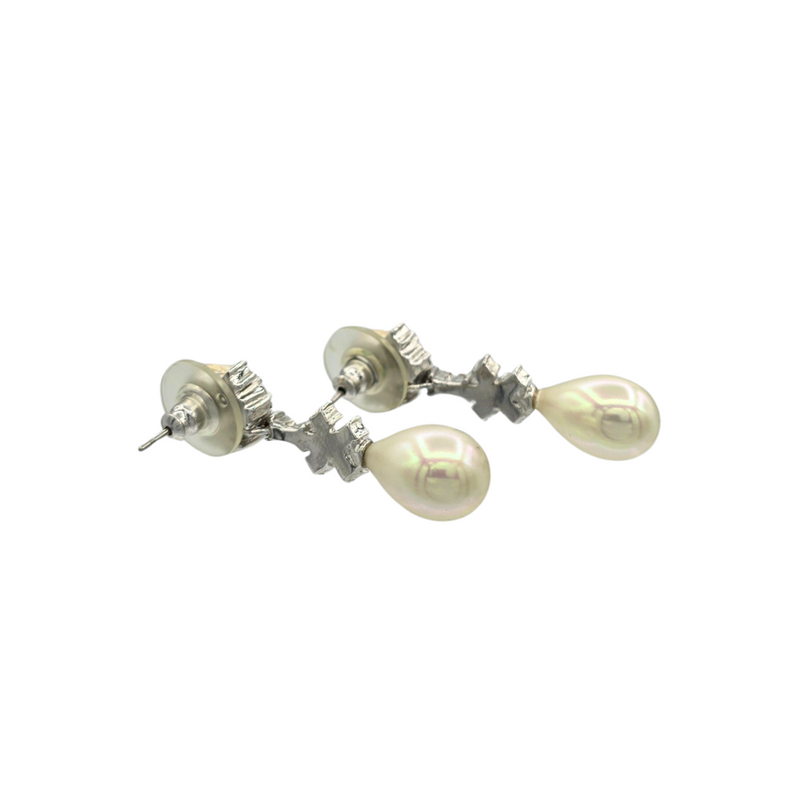 image Beads, silk and gemstones