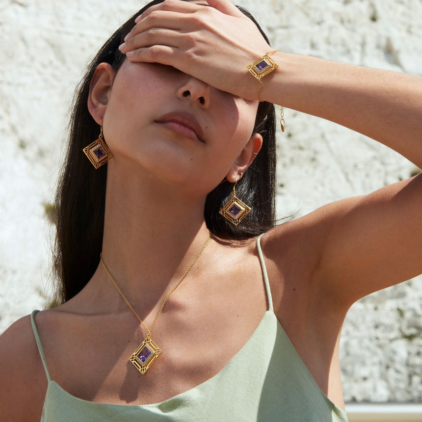 image Beads, silk and gemstones